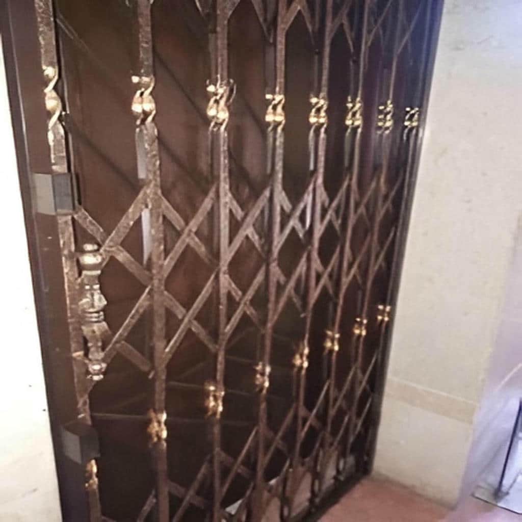 فروش درب حفاظ آکاردئونی آپارتمانی در لواسان
