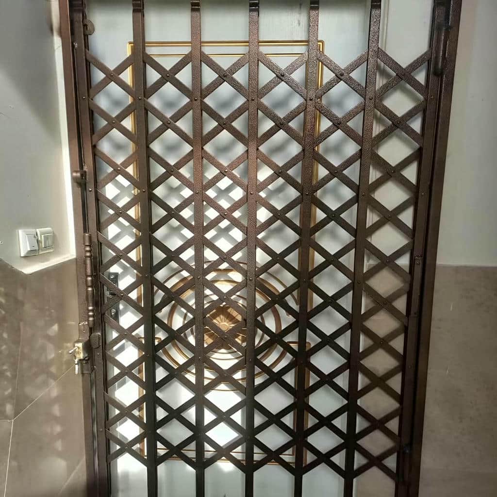 کارخانه درب حفاظ آکاردئونی هماهنگ با نما در مریوان