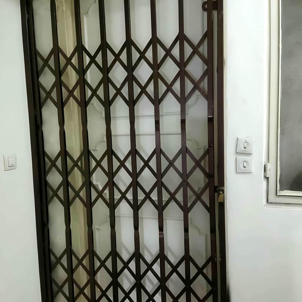 نصب درب حفاظ آکاردئونی چهارگل در چالوس