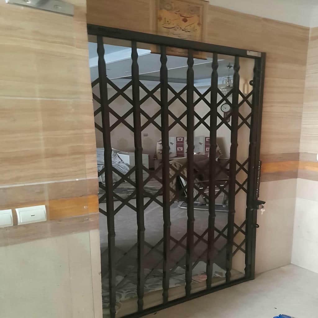 خرید درب حفاظ آکاردئونی با یراق ایمن در آمل