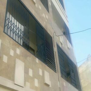 درب حفاظ آکاردئونی در سنندج