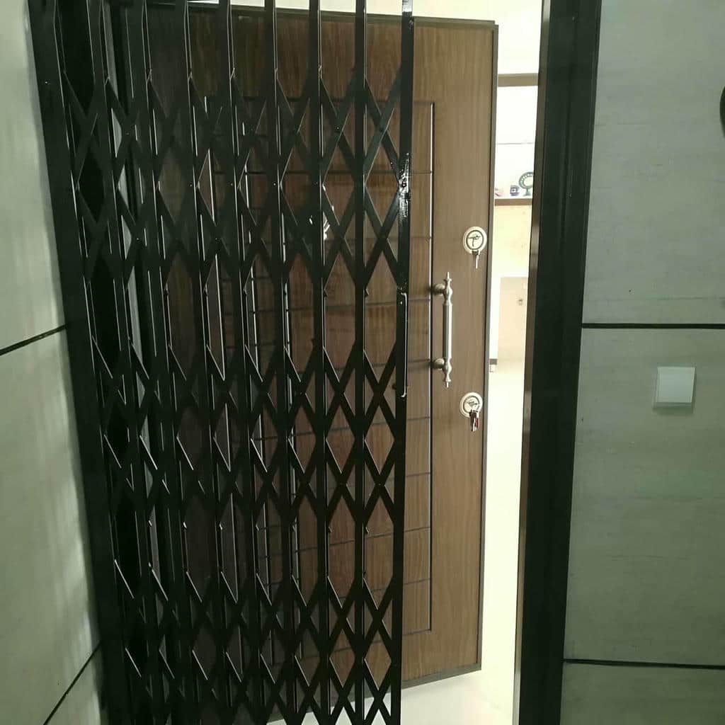 قیمت درب حفاظ آکاردئونی سه گل در چالوس