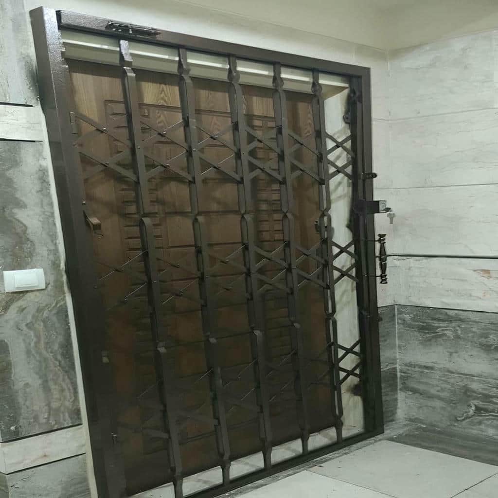 درب حفاظ آکاردئونی در هشتگرد