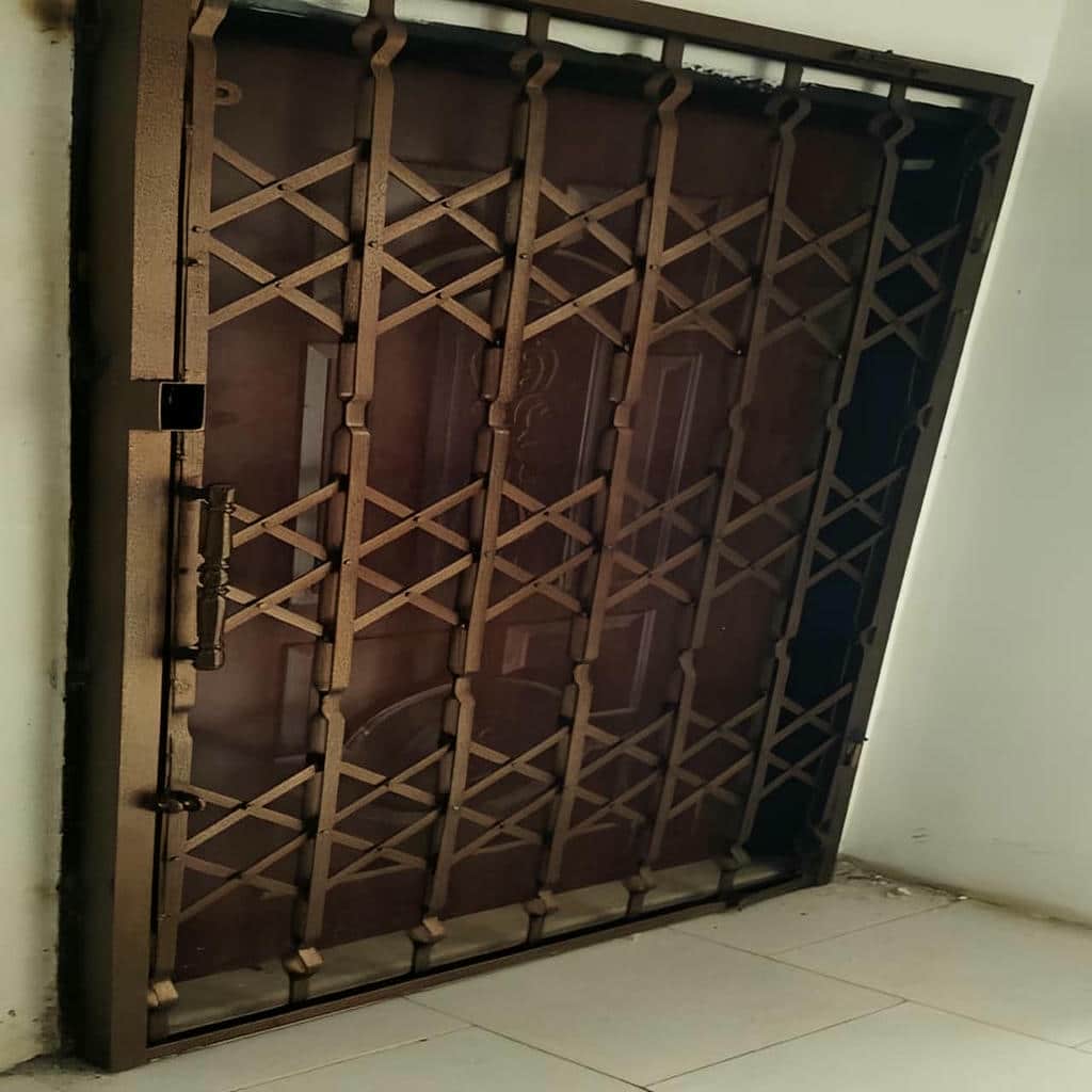 خرید درب حفاظ آکاردئونی دوگل در اردبیل