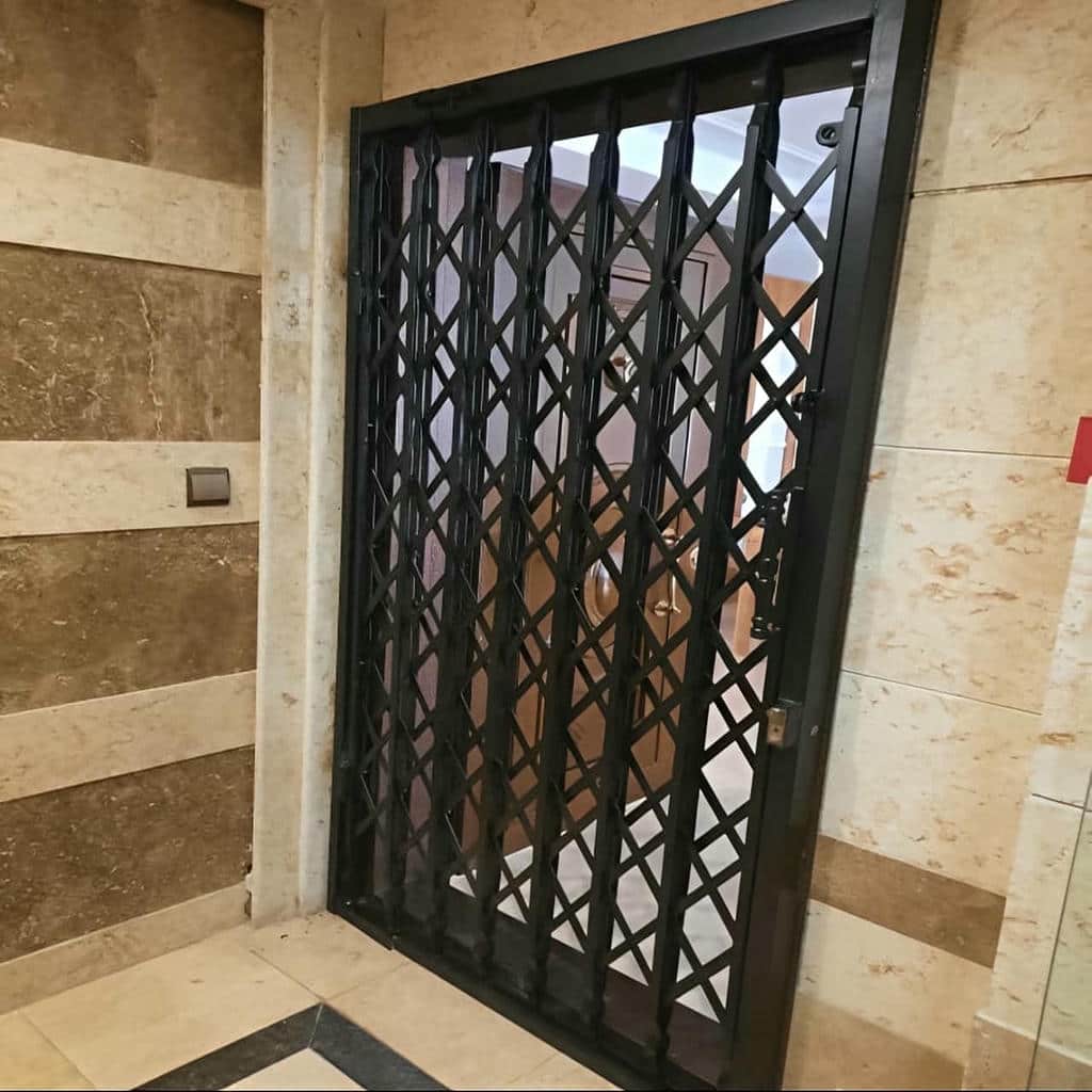 کارخانه درب حفاظ آکاردئونی با قفل ضدبرش در بومهن