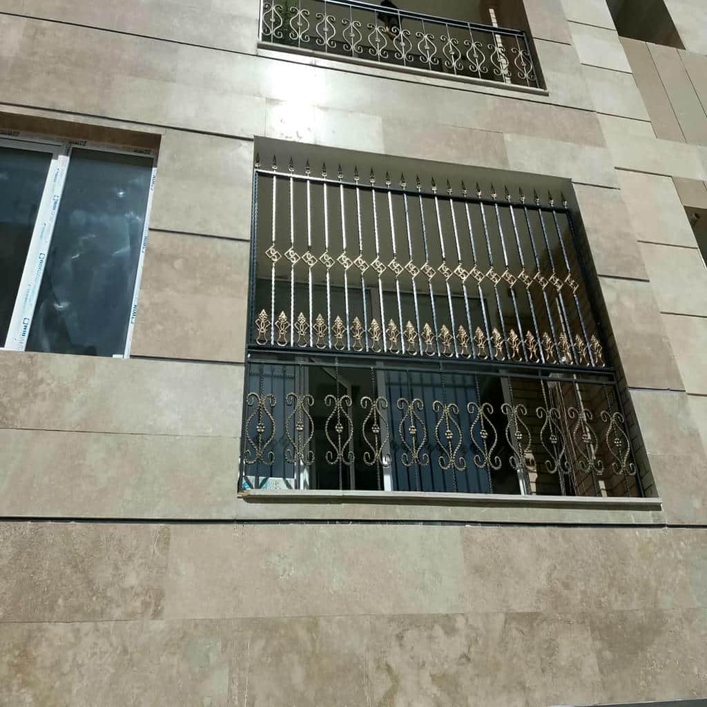 نصب حفاظ پنجره مربعی در بندر انزلی