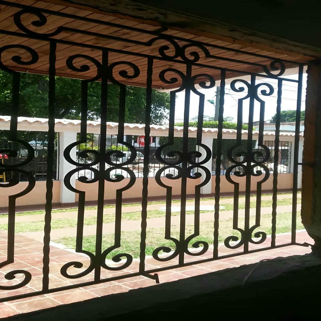 خرید حفاظ پنجره ساده در فیروزکوه