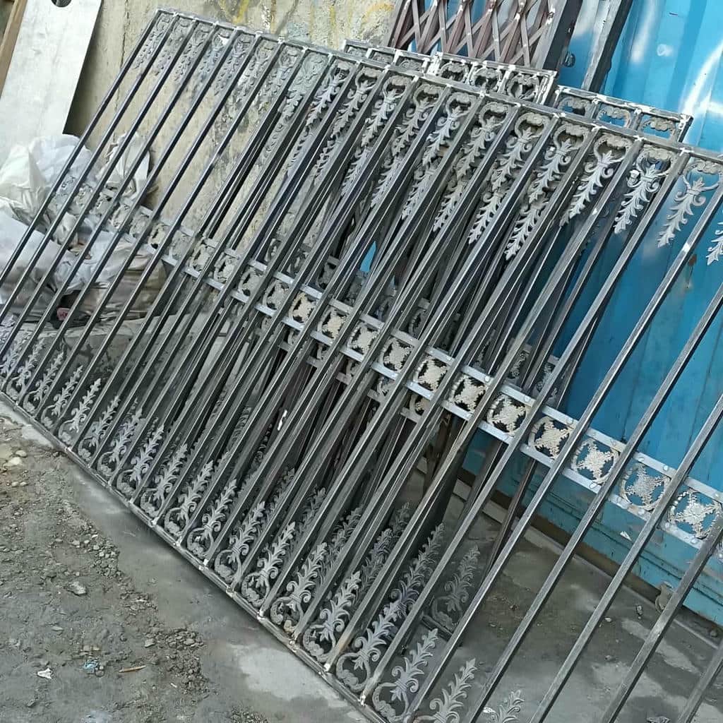 حفاظ پنجره در رفسنجان