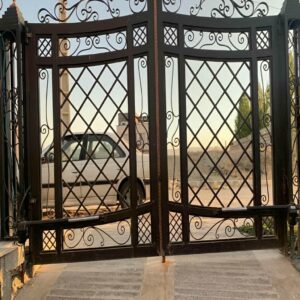 جک درب پارکینگ در قشم