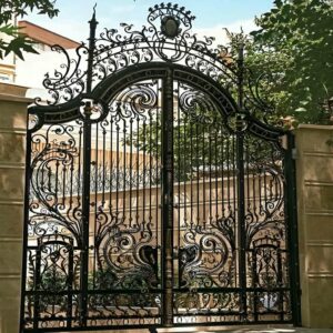 درب حیاط در کرمان