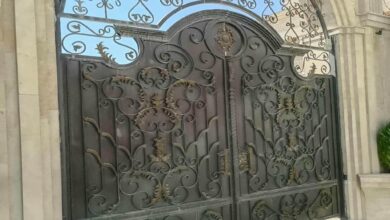 درب حیاط در آبادان