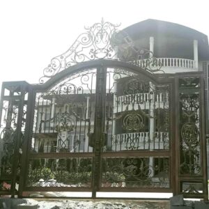 درب حیاط در اندیشه