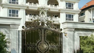 درب حیاط در همدان