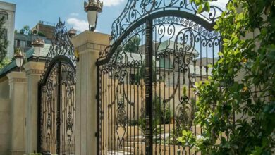 درب حیاط در کیش