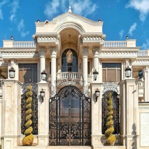 درب حیاط در قشم