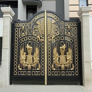 درب حیاط در استان گیلان