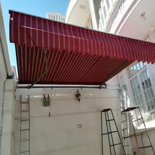 سایبان برقی صنعتی با سازه مقاوم سنگین