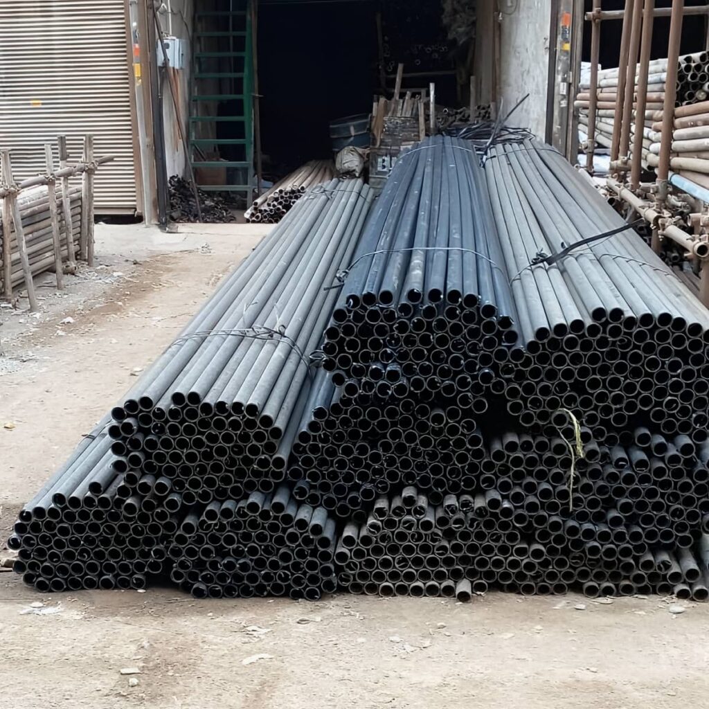 ساخت سازه موقت با لوله داربست استاندارد