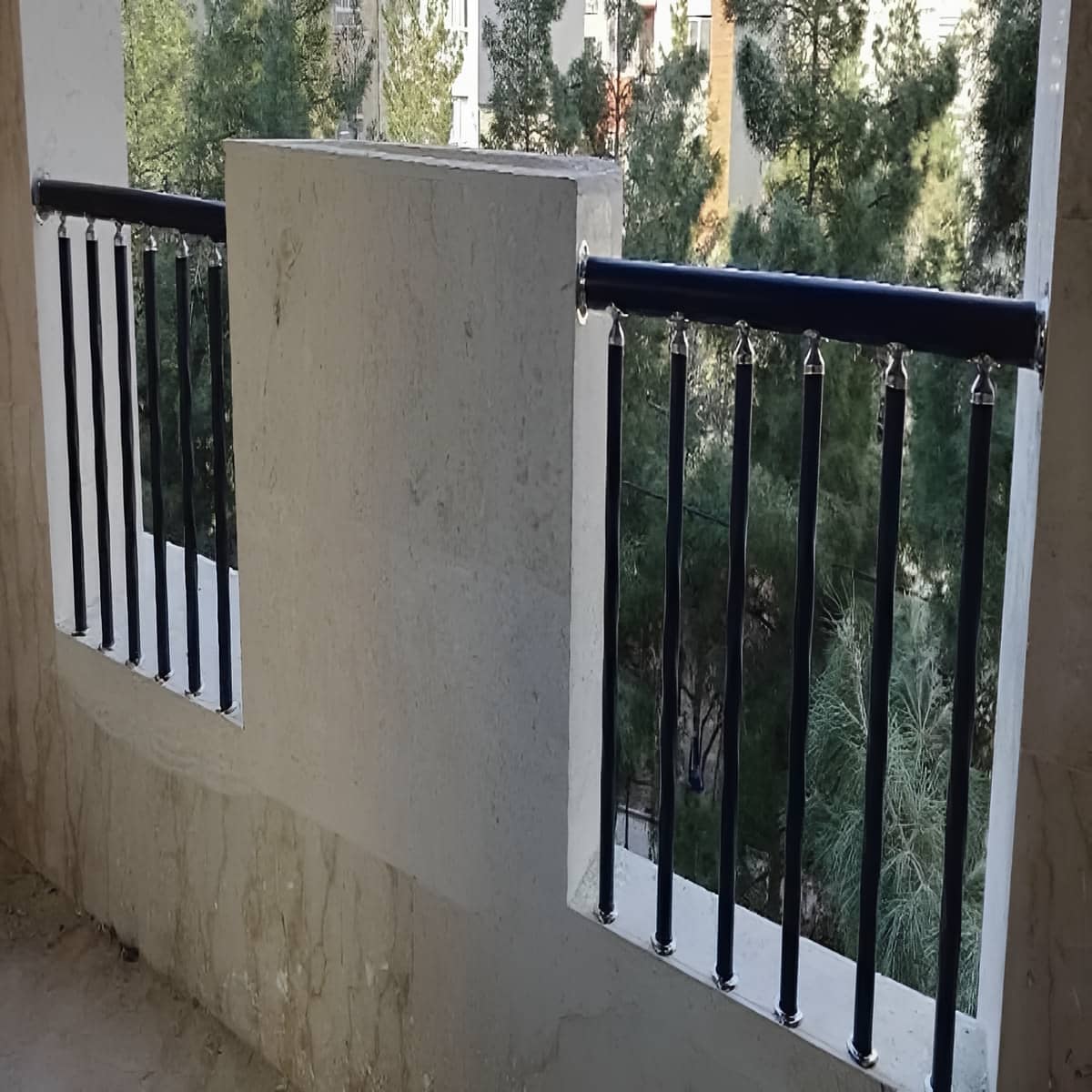نرده استیل تراس با جوش پرداخت شده و سطح یکدست