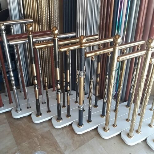 هندریل استیل دیواری با دستگیره براق و قطر مناسب