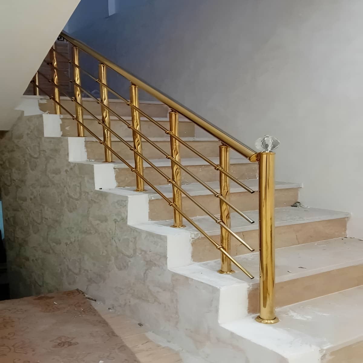 نرده استیل سفارشی با جوش پرداخت شده و سطح یکدست