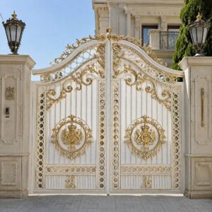 6 مدل درب حیاط سفید طلایی