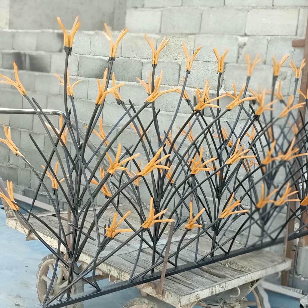 اجرای حفاظ دیوار آهنی رنگ کوره با پوشش مقاوم
