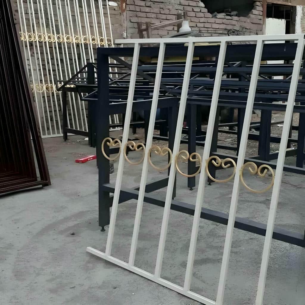 نصب حفاظ پنجره بالکن تراس با اتصال محکم