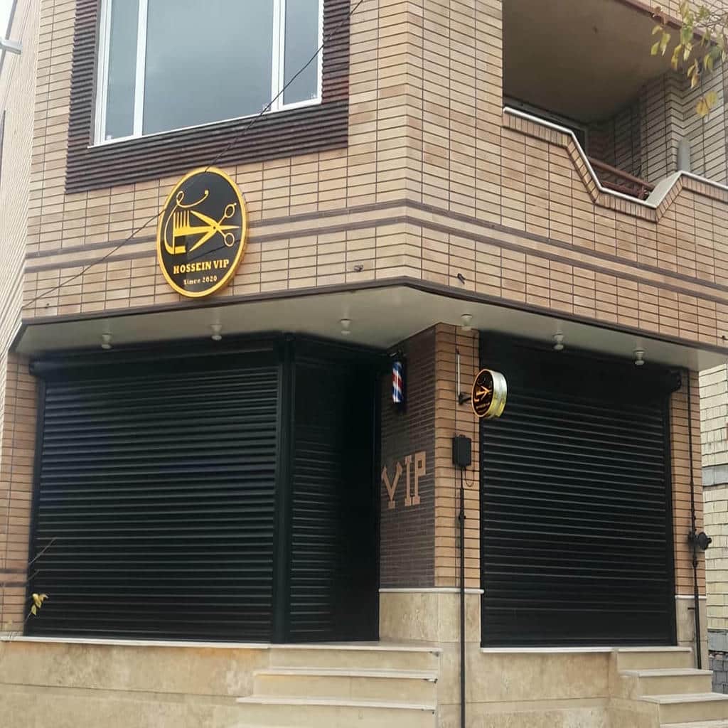 نصب کرکره برقی فروشگاه شفاف با ریل و کاور استاندارد
