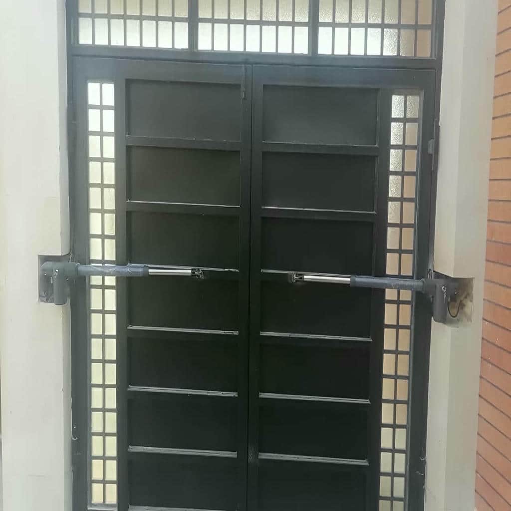 صادرات جک درب پارکینگ لولایی شفت بلند با بسته‌بندی مناسب