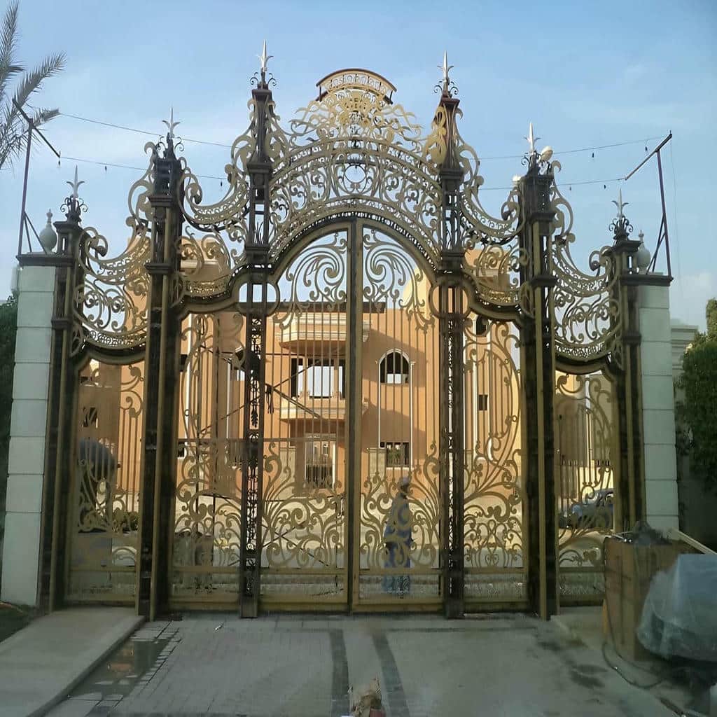 درب ورق پانچ با تولید حرفه‌ای نمونه خطی