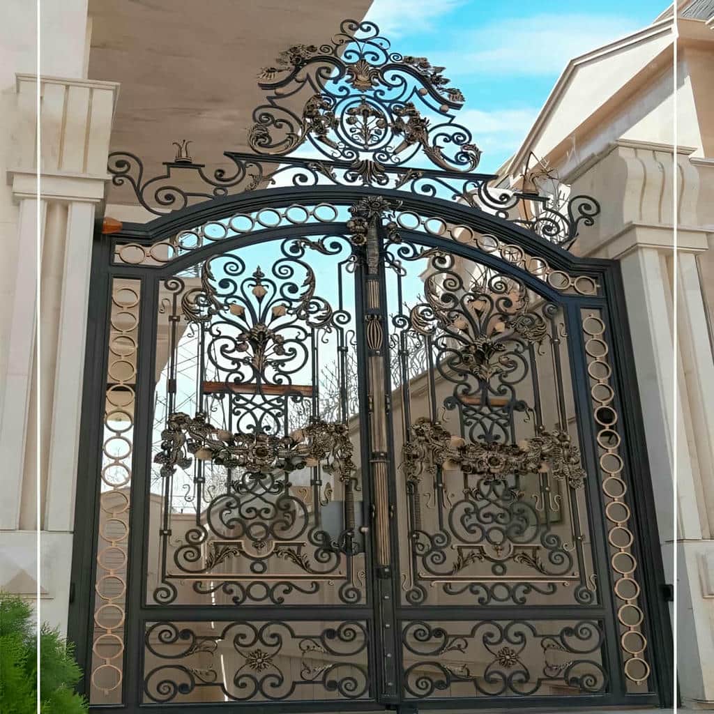 مدل درب نفررو کوچک با ساخت سفارشی پروفیل آهنی