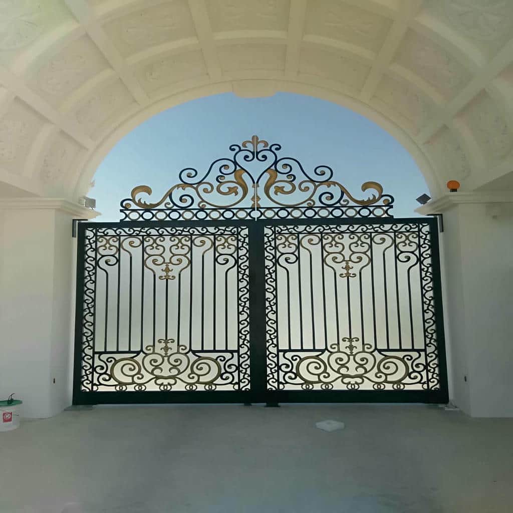 خرید درب باغی ویلایی فرفورژه برای ورودی اصلی ویلا