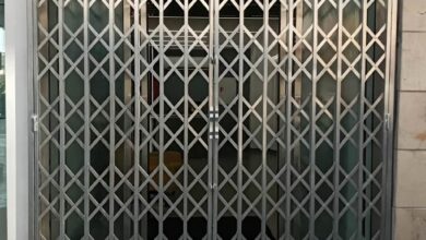 9 طرح درب آکاردئونی مشکی طلایی