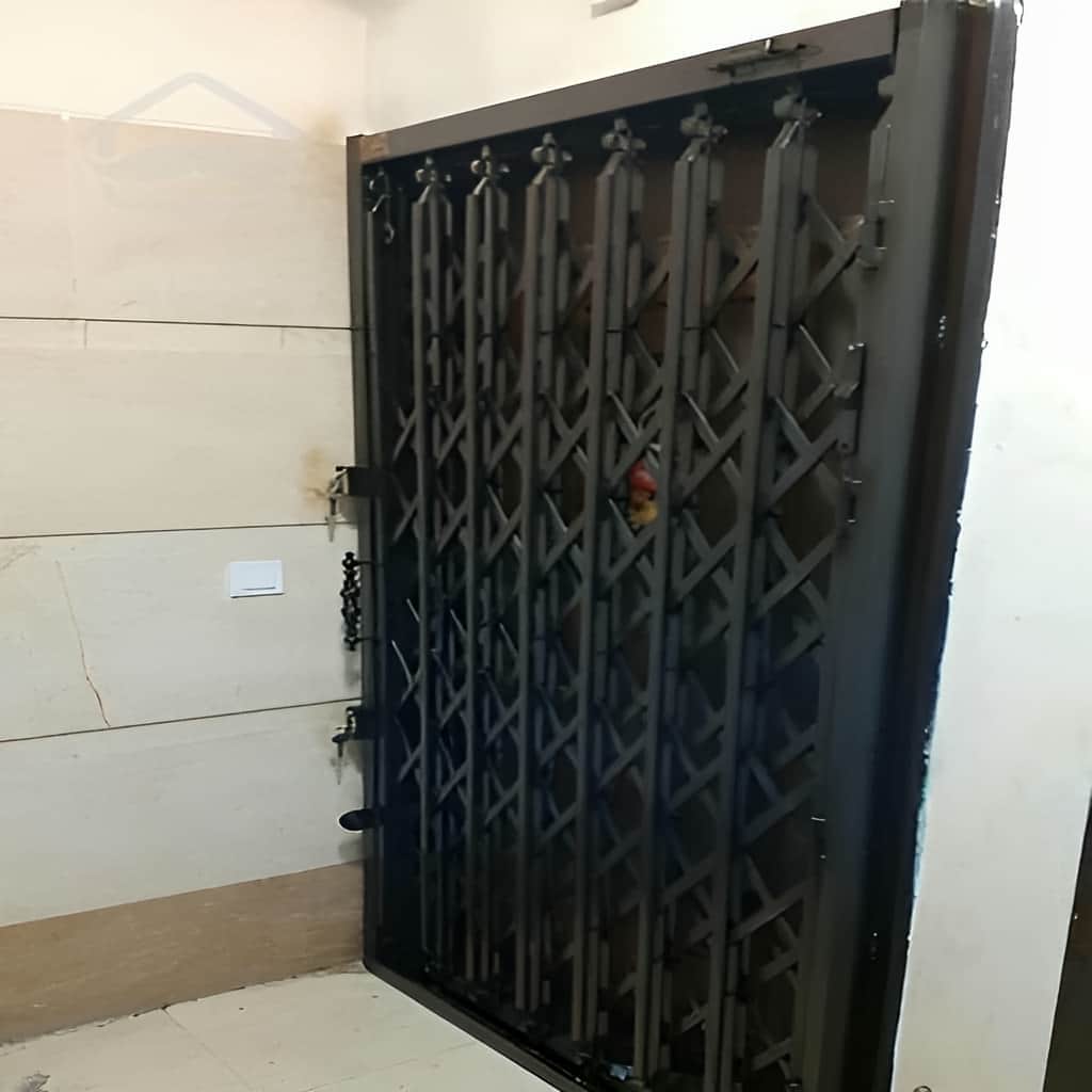 بهترین حفاظ آکاردئونی پشت درب - تصویر 2