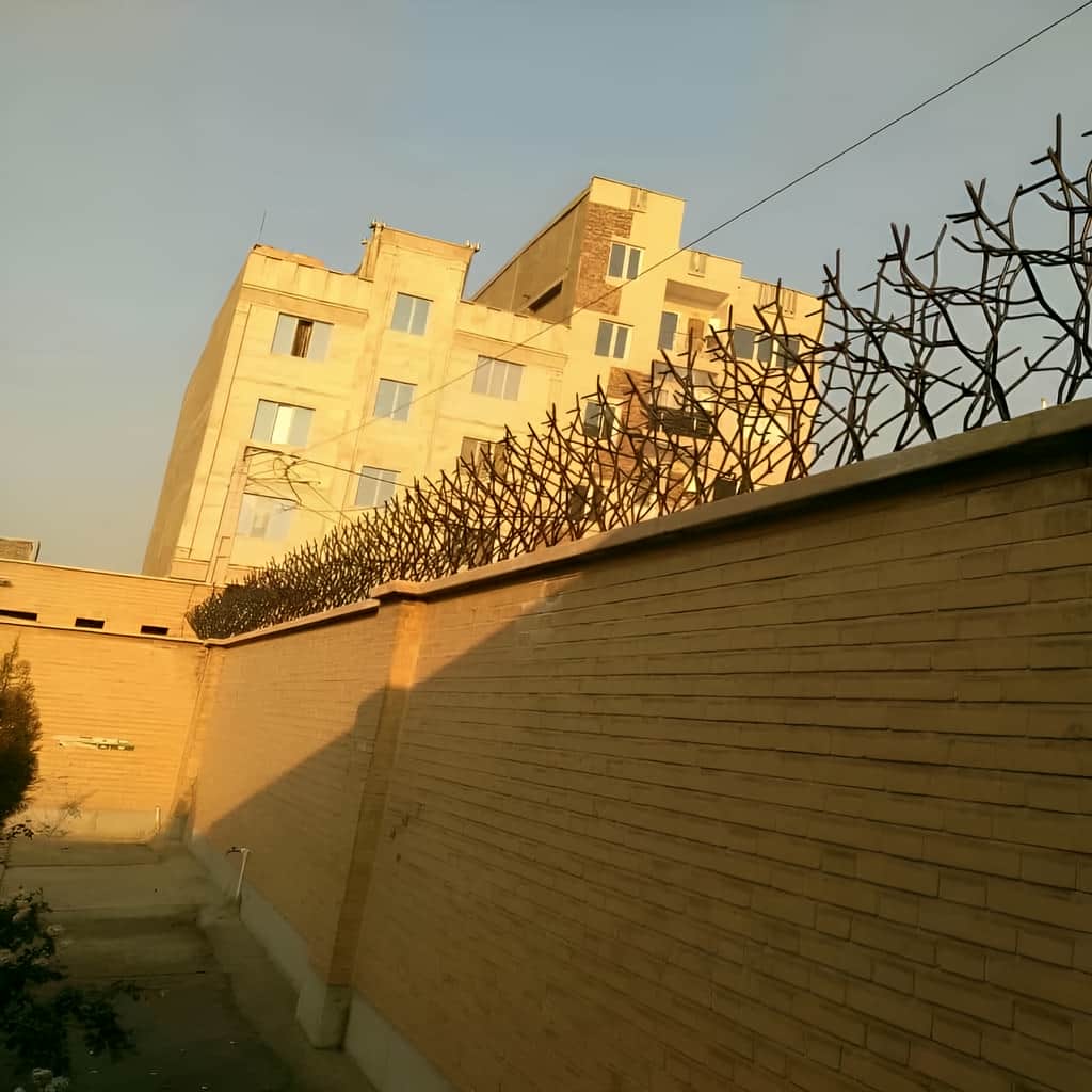 بهینه‌سازی حفاظ دیواری ساختمان: راهنمای انتخاب و نصب