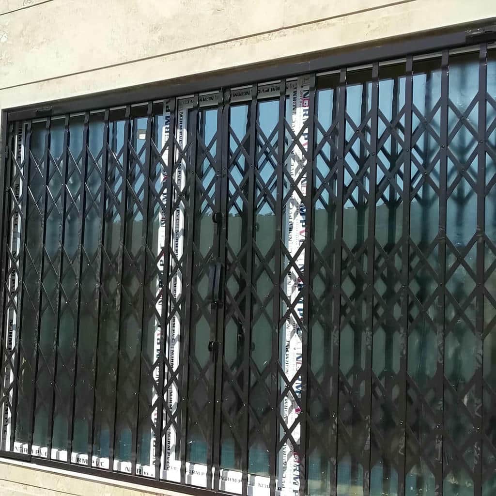 درب محافظتی آکاردئونی در تهران