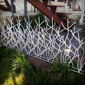 برآورد قیمت حفاظ نرده شاخ گوزنی دیواری