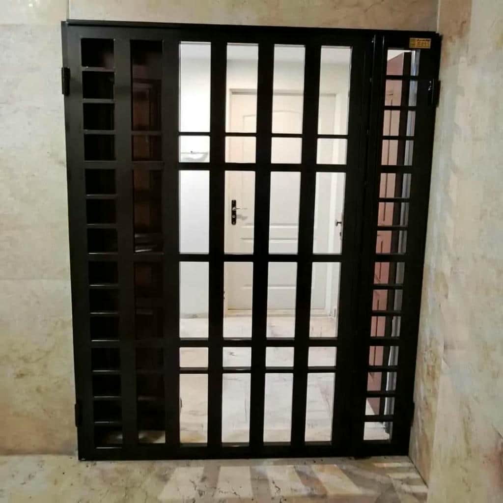 آیا می‌توان درب حفاظتی آکاردئونی آهنی را سفارشی سازی کرد؟