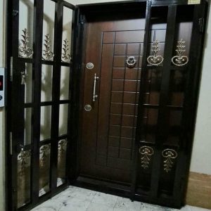 حفاظ درب آپارتمان