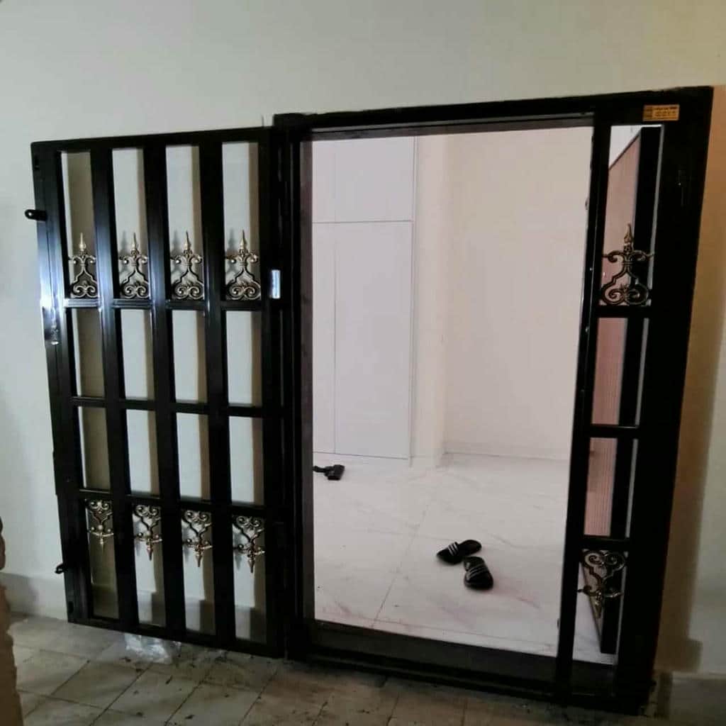 انواع درب آکاردئونی ضد سرقت