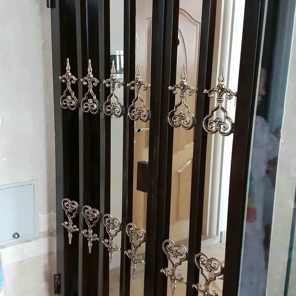 حفاظ کشویی درب آپارتمان