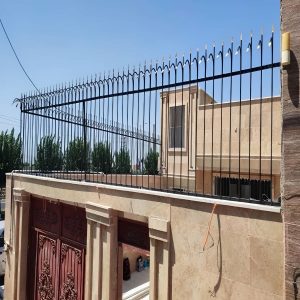 انواع گارد فلزی بالای دیوار