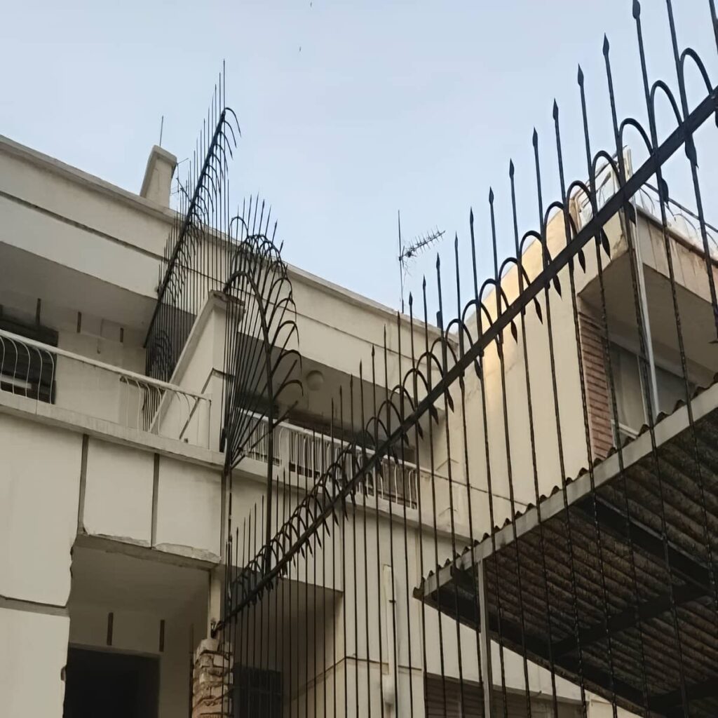 خرید نرده حفاظ روی دیوار در دزفول - تصویر 2