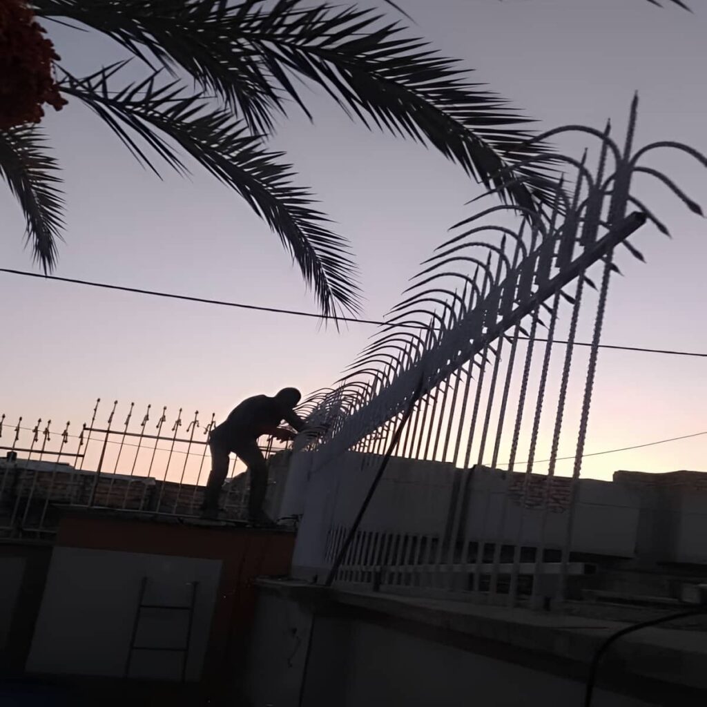 قیمت هر متر نرده حیاط