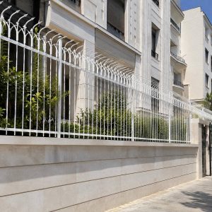 فروش حفاظ بالای دیوار با رنگ قرمز