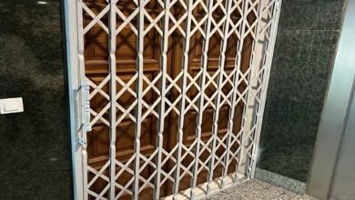 کاربرد درب حفاظ آکاردئونی با رنگ سفید مشکی طلایی