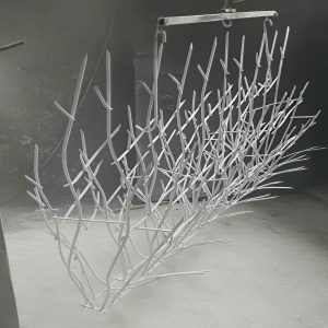 حفاظ روی دیوار : حفاظ نرده ای شاخ گوزنی