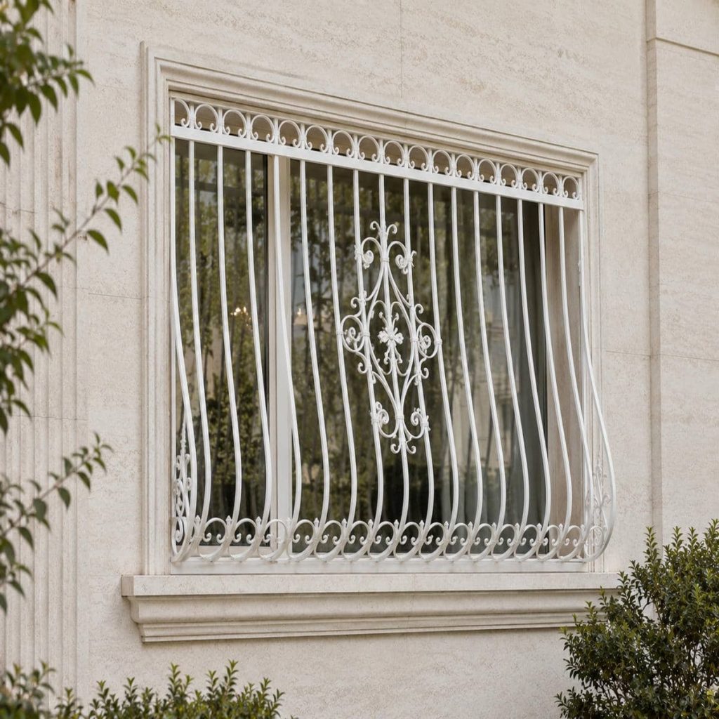 حفاظ پنجره گلنرده کلاسیک