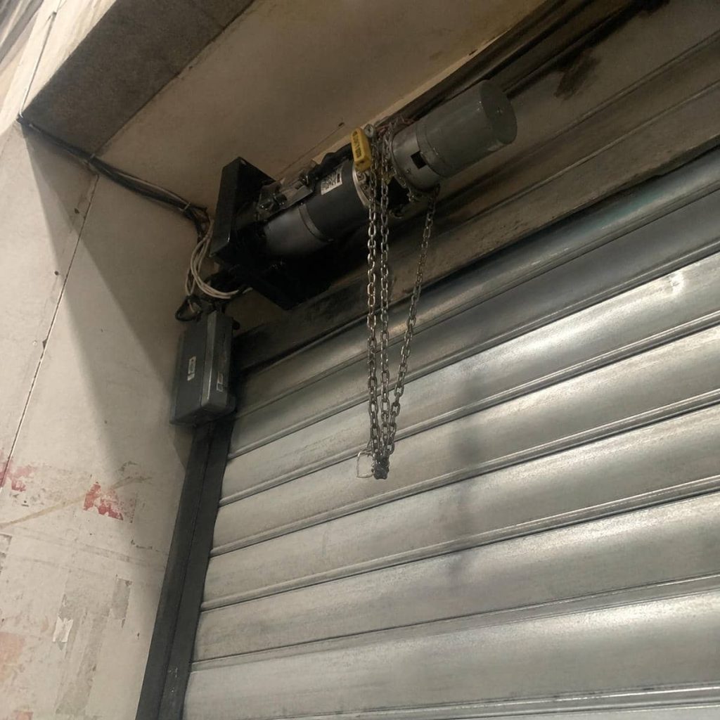 کرکره فولادی مقاوم برای ورودی مغازه